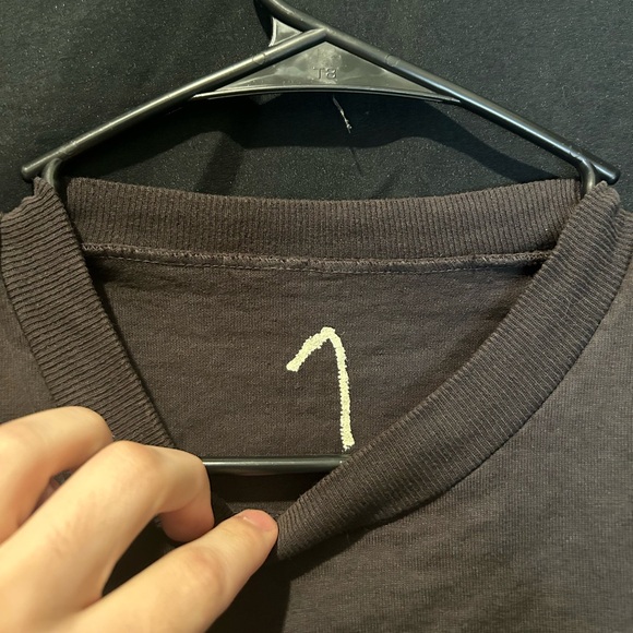 YEEZY Vultures 1 Shirt - Picture 3 of 3